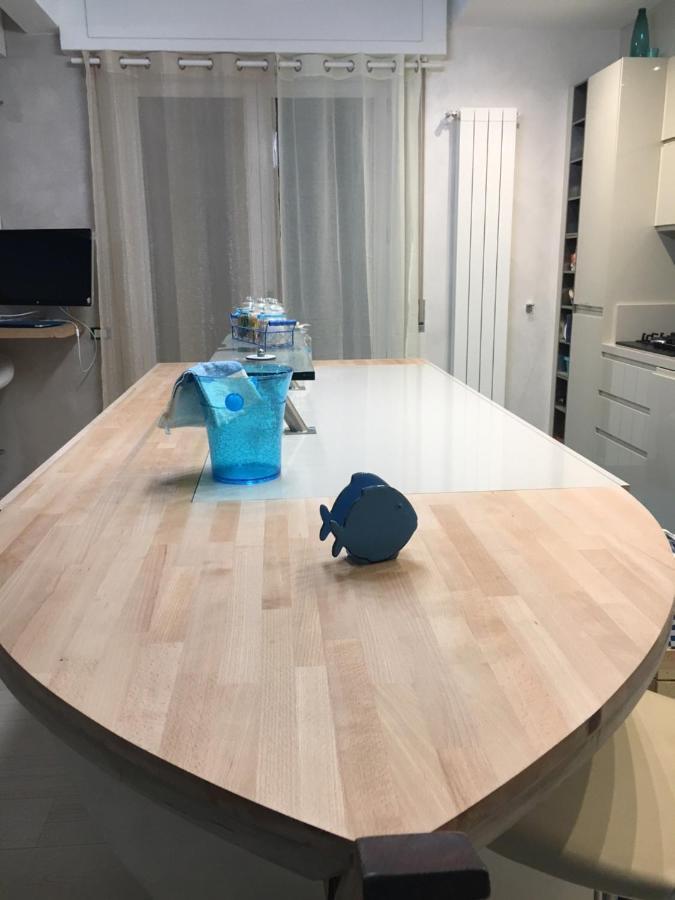몬테로소 알 마레 Cinqueterreblu Lungomarenostro 아파트 외부 사진
